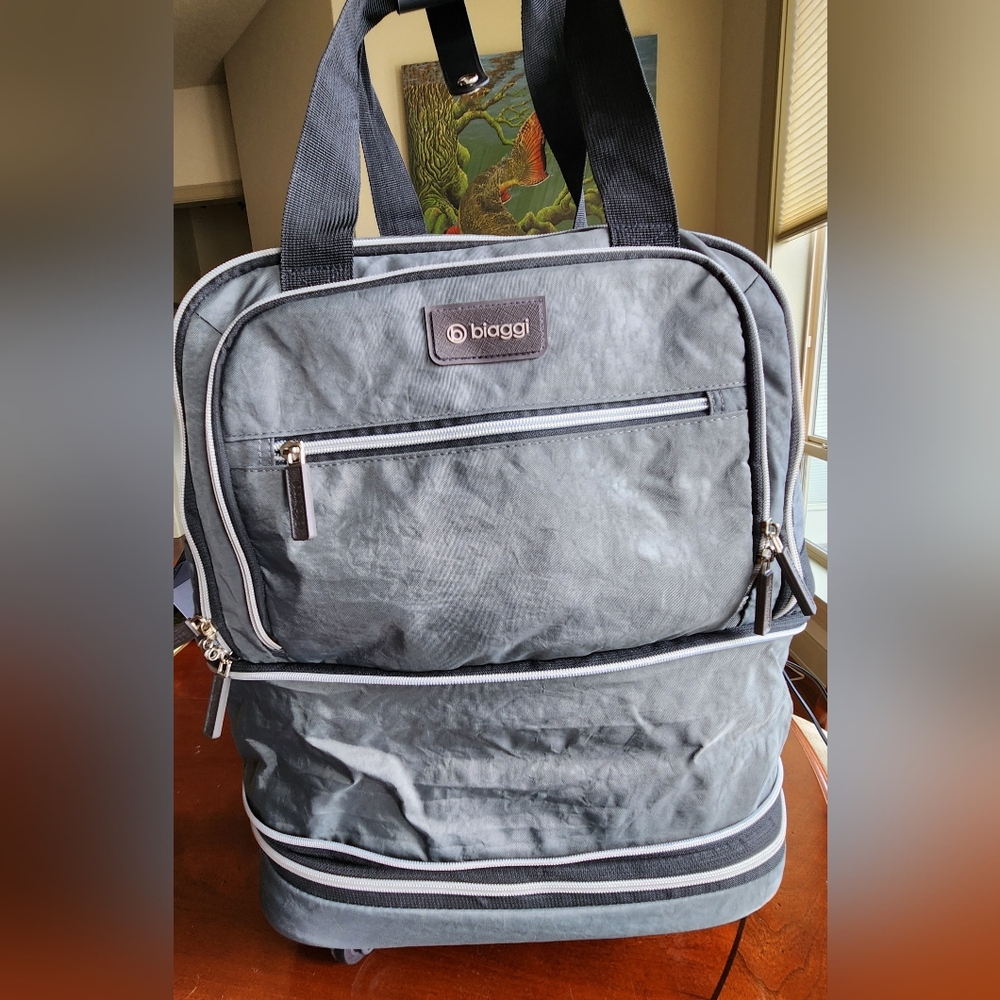 Biaggi Zipsak Boost! Expandable Roller Bag Underseat Carry-On - Picture 4 of 8
